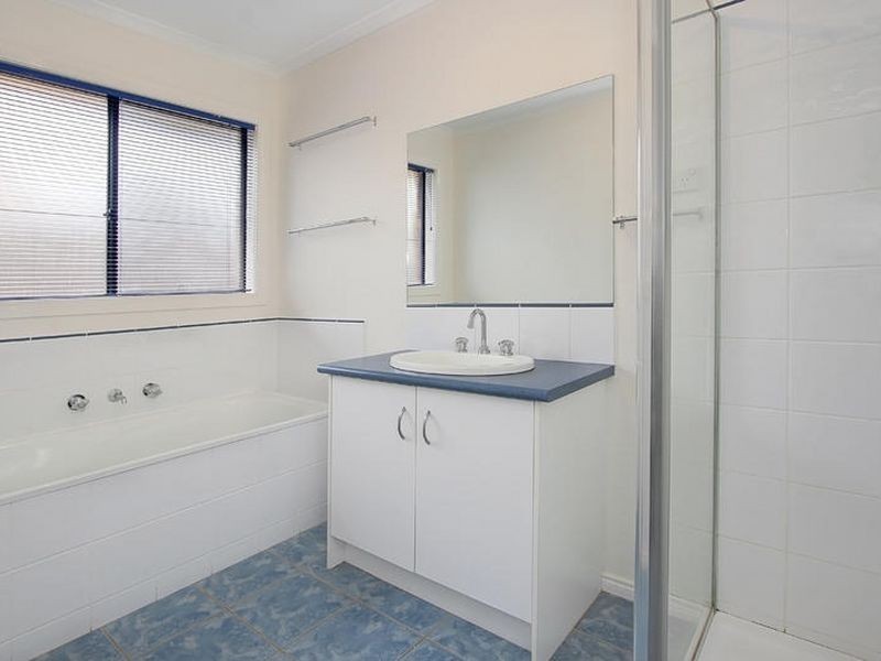 5 Somerset Court, Narre Warren South VIC 3805