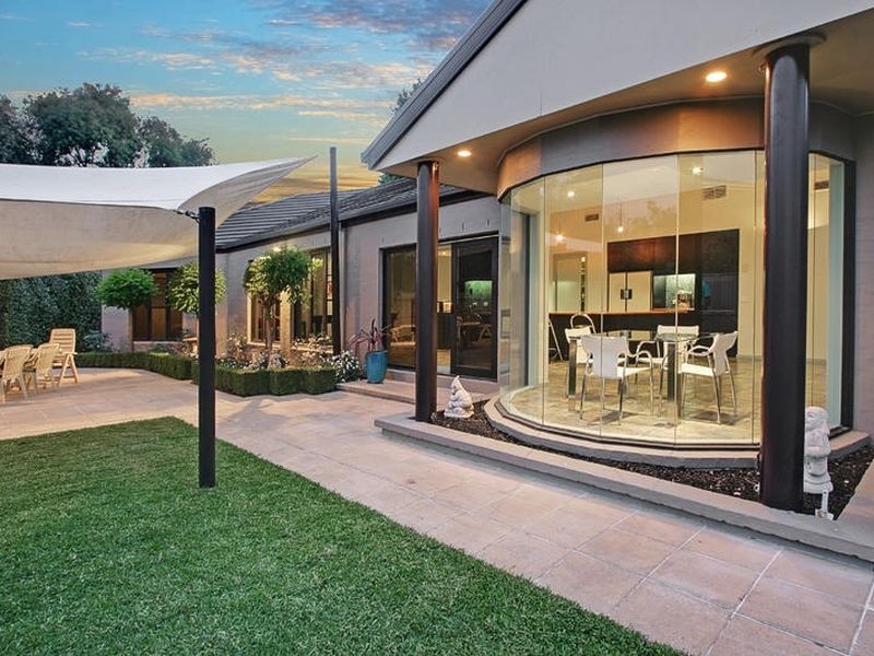 13 Comfort Close, Rowville VIC 3178