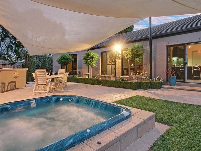 13 Comfort Close, Rowville VIC 3178