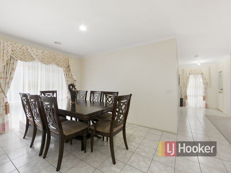28 Tara Close, Rowville VIC 3178