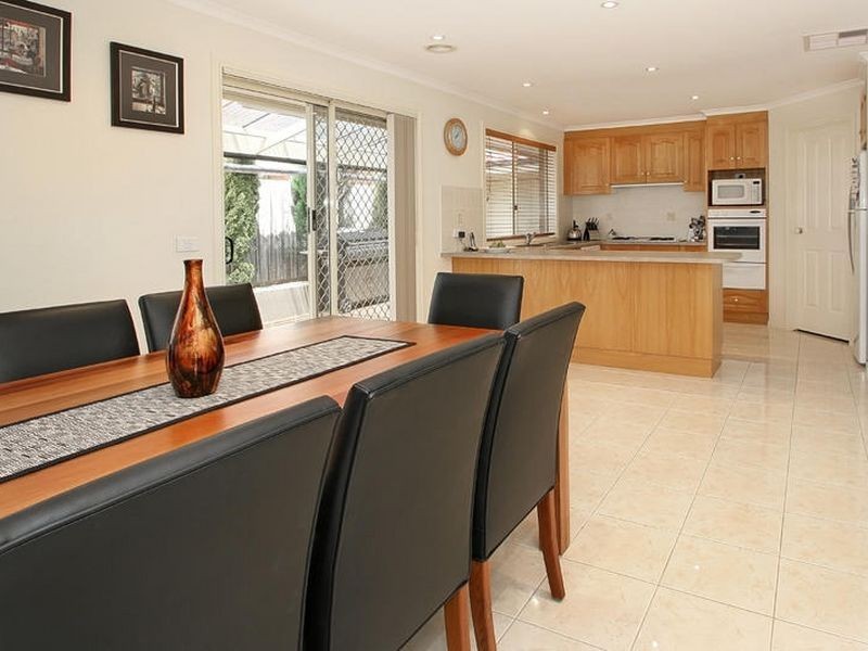 1 Tara Close, Rowville VIC 3178