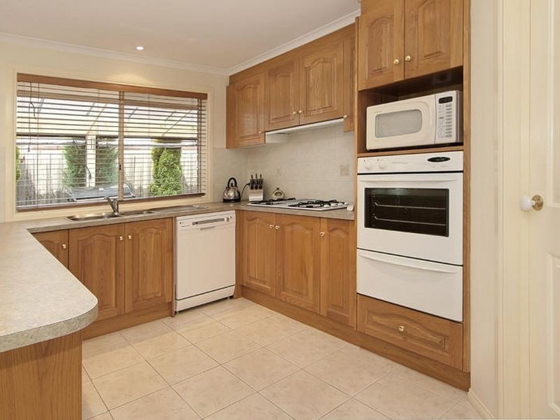 1 Tara Close, Rowville VIC 3178