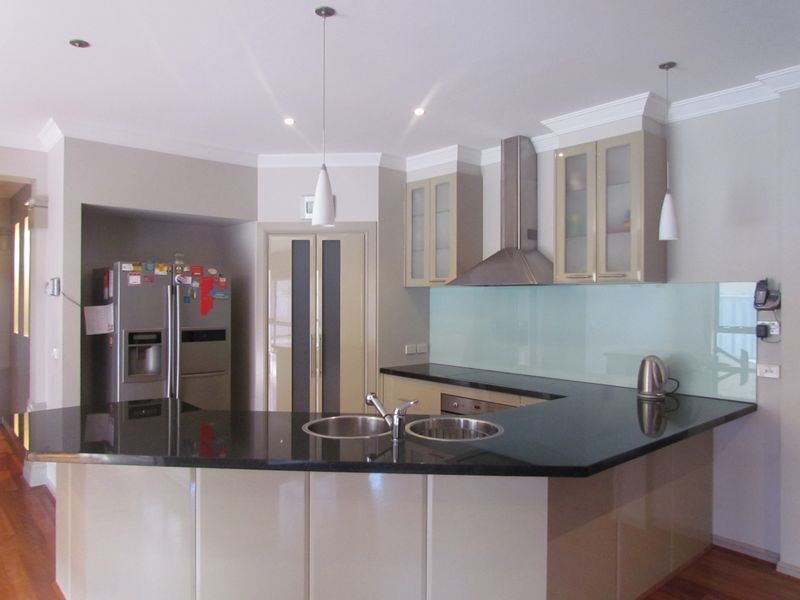 3 Regents Park Court, Rowville VIC 3178