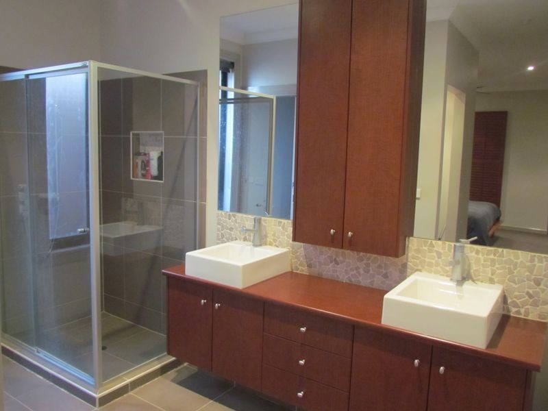 3 Regents Park Court, Rowville VIC 3178