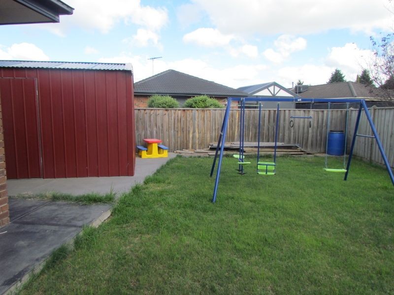 3 Regents Park Court, Rowville VIC 3178