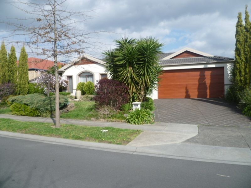 48 Kilcunda Drive, Rowville VIC 3178