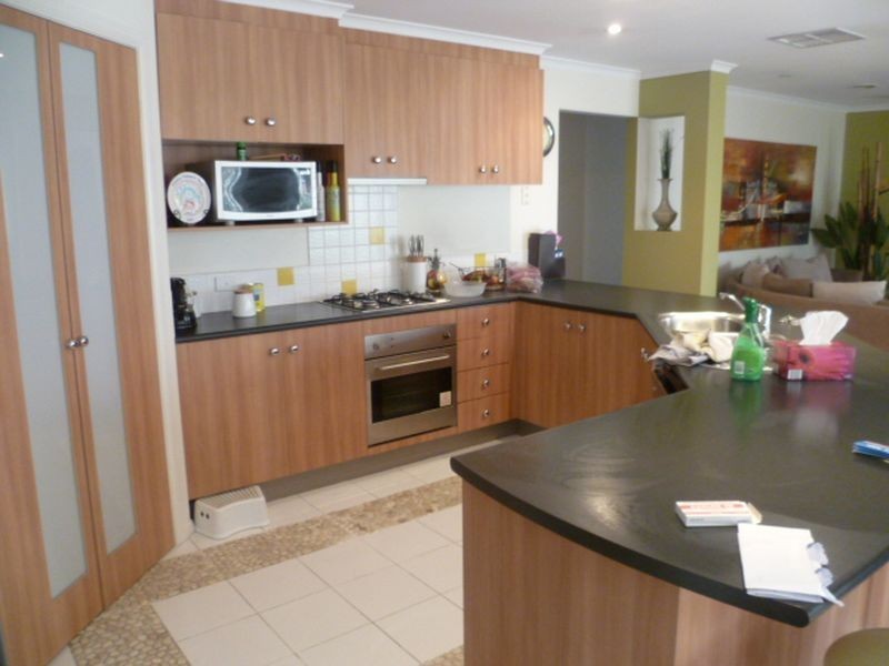 48 Kilcunda Drive, Rowville VIC 3178