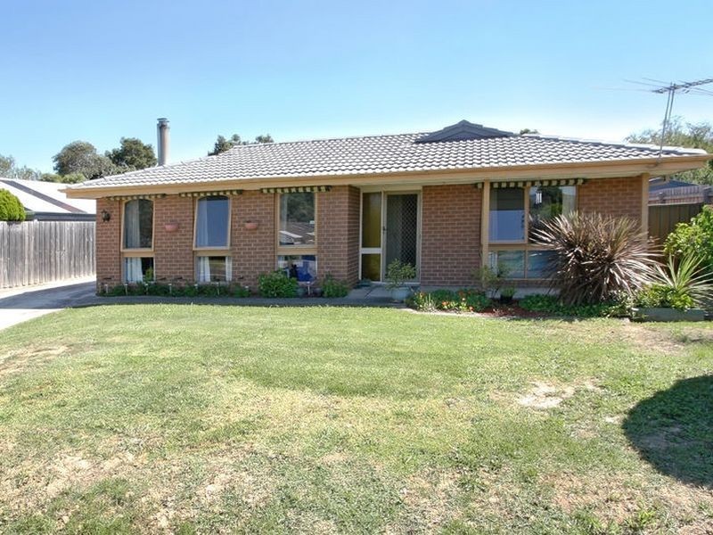 97 Berrabri Drive, Scoresby VIC 3179