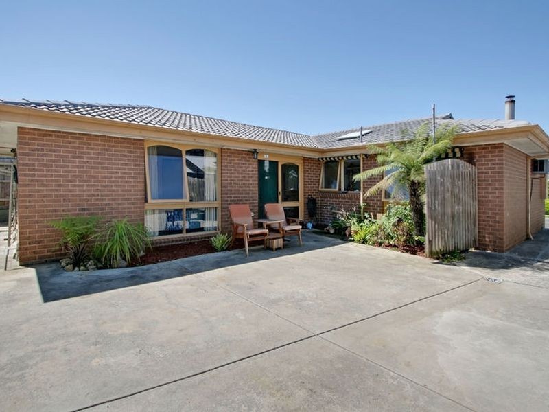 97 Berrabri Drive, Scoresby VIC 3179