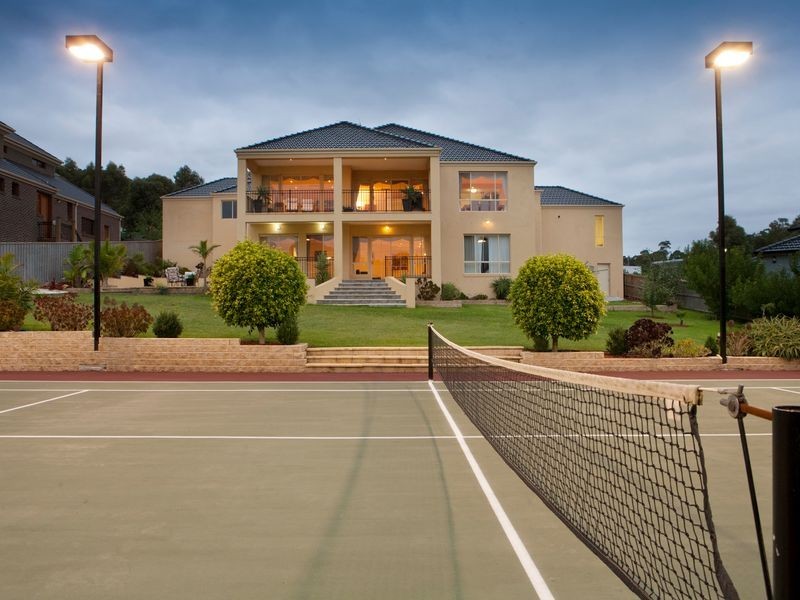 5 Hill Edge Court, Ferntree Gully VIC 3156