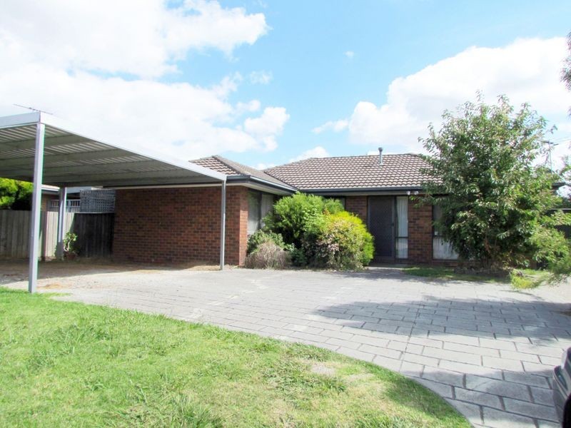 172 Waradgery Drive, Rowville VIC 3178