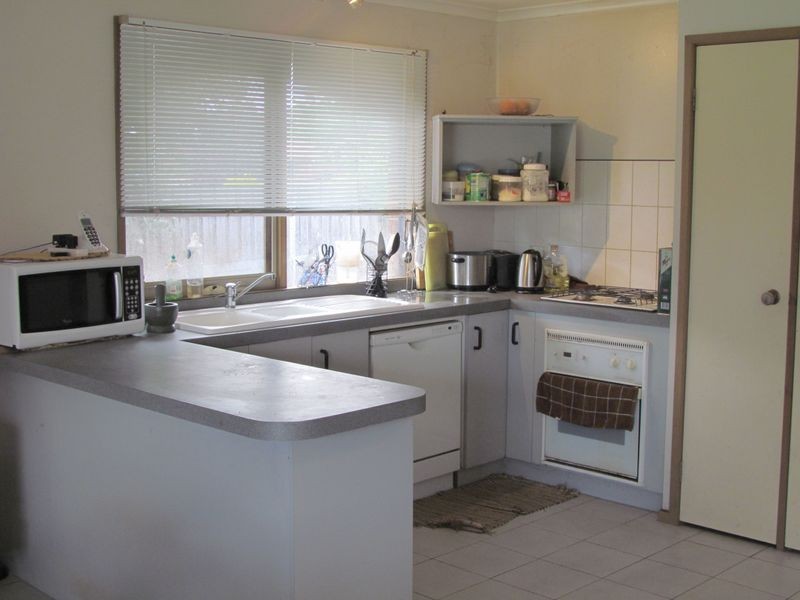 172 Waradgery Drive, Rowville VIC 3178