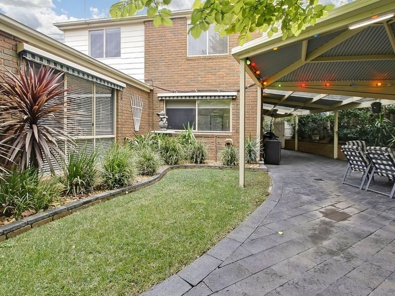 11 Ravenscourt Close, Rowville VIC 3178