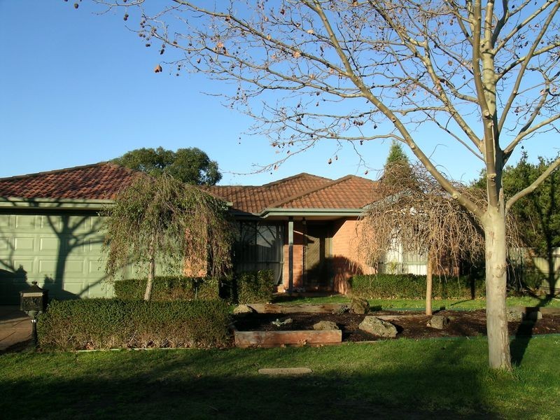 11 Tetoora Close, Rowville VIC 3178