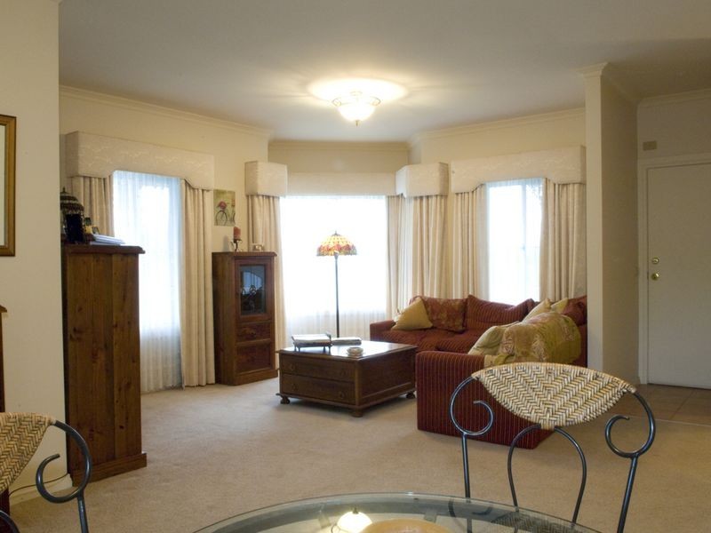 2 Allora Avenue, Ferntree Gully VIC 3156