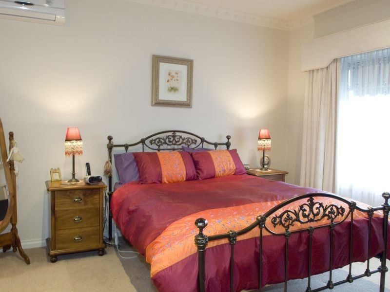 2 Allora Avenue, Ferntree Gully VIC 3156