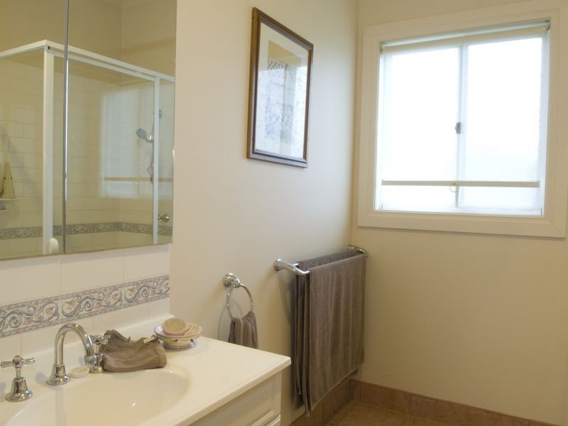 2 Allora Avenue, Ferntree Gully VIC 3156