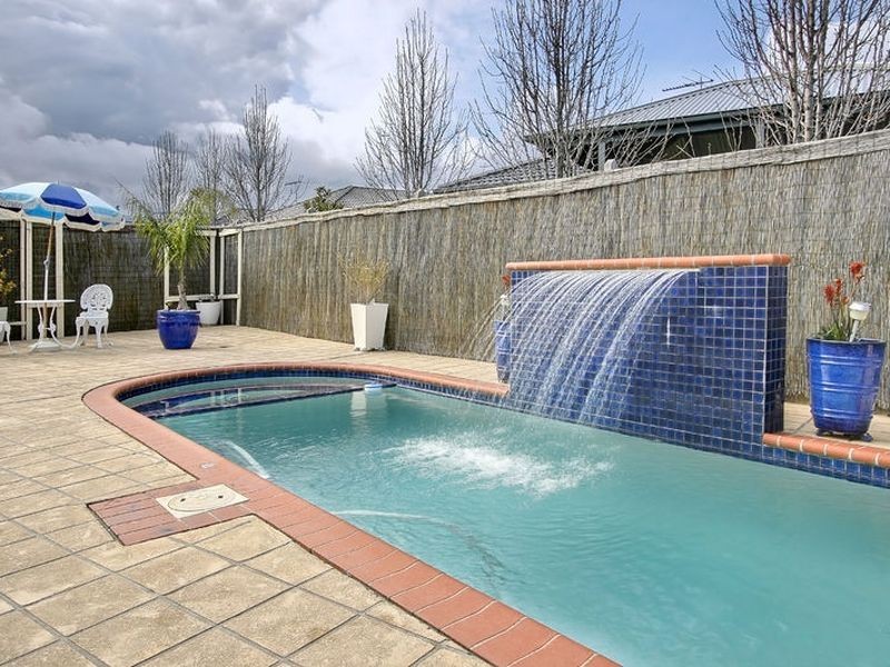 23 Banyalla Place, Rowville VIC 3178