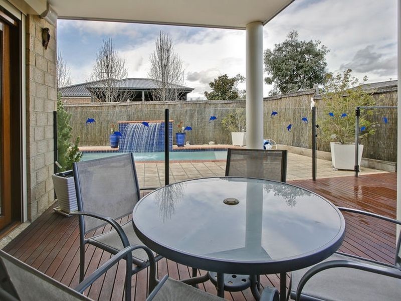 23 Banyalla Place, Rowville VIC 3178