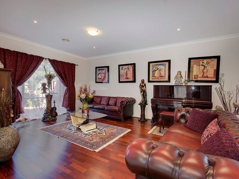 4 Rutherglen Court, Rowville VIC 3178