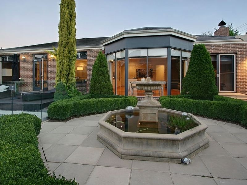 24 Ferrier Court, Rowville VIC 3178