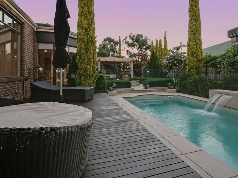 24 Ferrier Court, Rowville VIC 3178