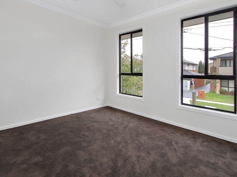 1/5 Lakeview Avenue, Rowville VIC 3178