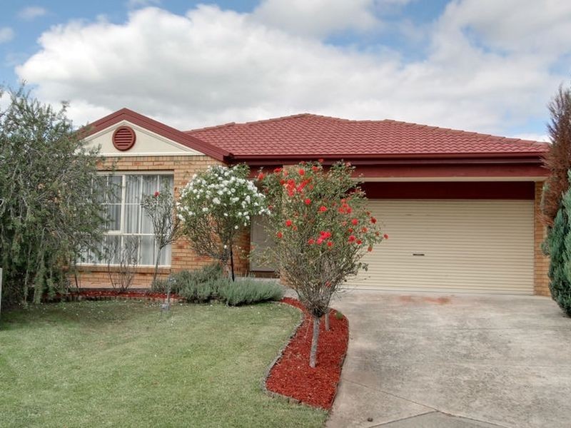 24 Suzana Place, Rowville VIC 3178