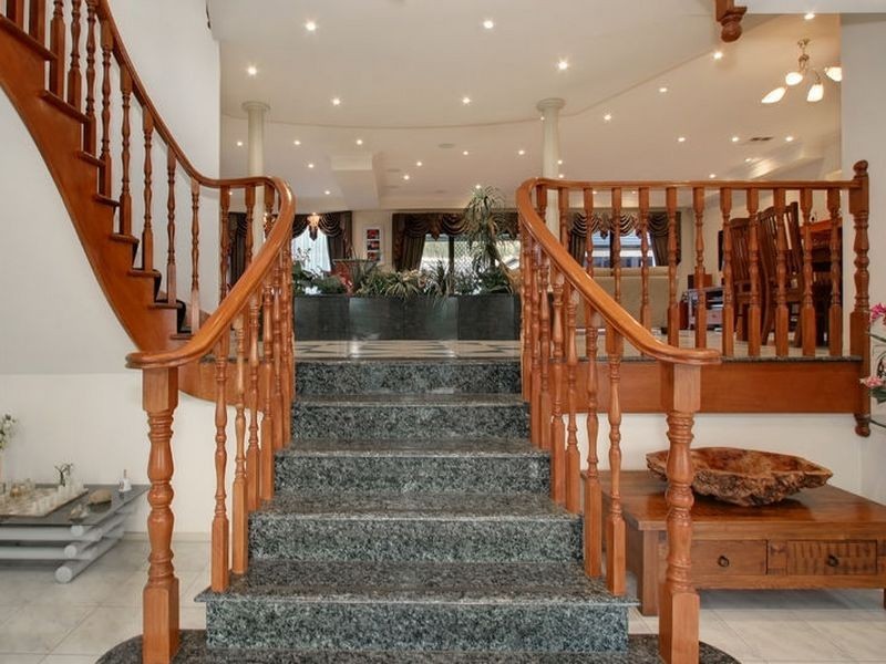 11 Forrest Hill Grove, Ferntree Gully VIC 3156