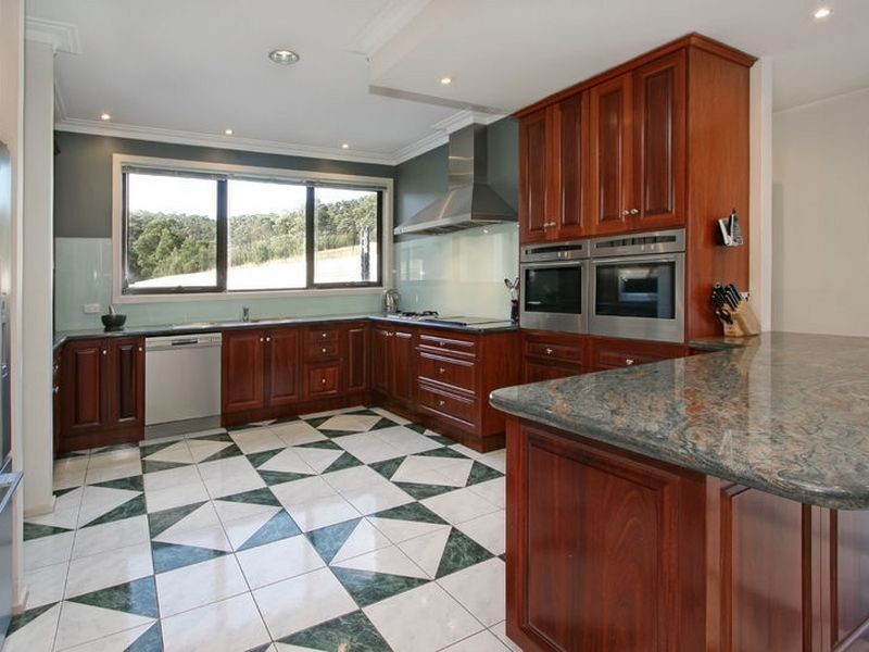 11 Forrest Hill Grove, Ferntree Gully VIC 3156