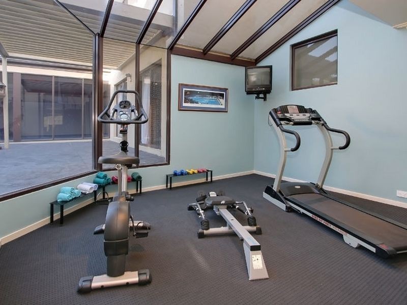 11 Forrest Hill Grove, Ferntree Gully VIC 3156