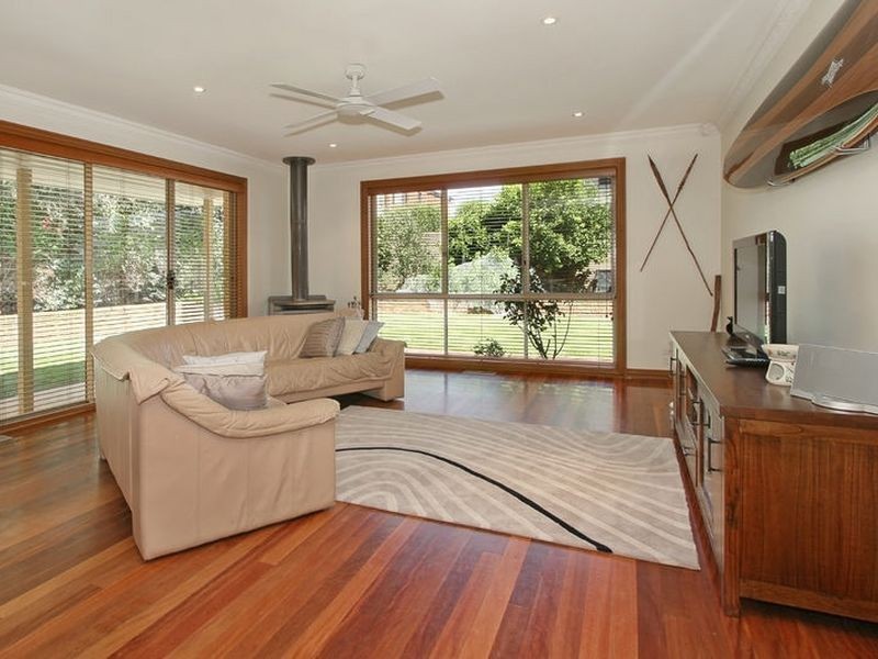 8 Silverdale Close, Rowville VIC 3178