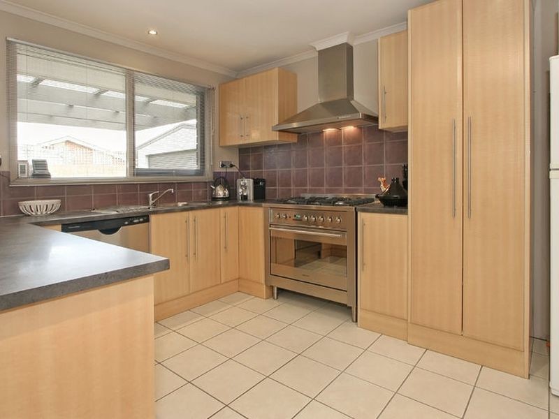 45 Sullivan Avenue, Lysterfield VIC 3156