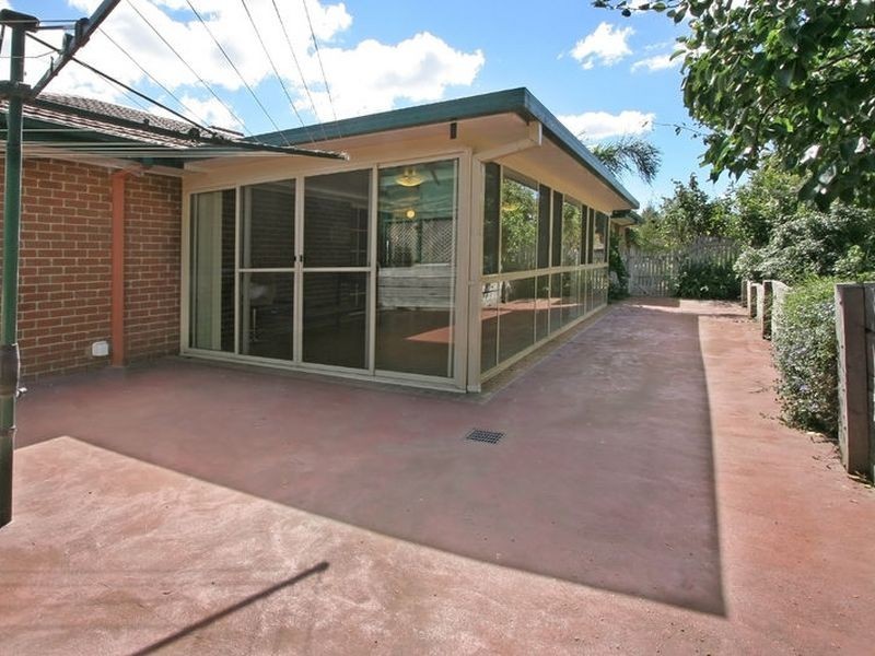 375 Dandelion Drive, Rowville VIC 3178