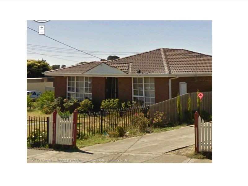 82 Denton Avenue, St Albans VIC 3021