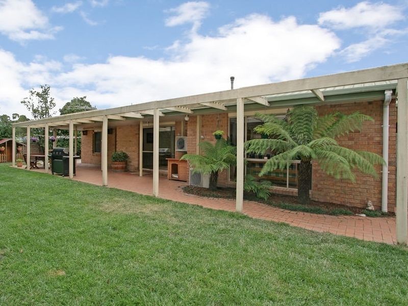 3 Halsbury Drive, Rowville VIC 3178