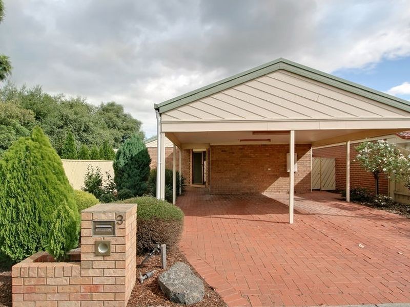 3 Halsbury Drive, Rowville VIC 3178