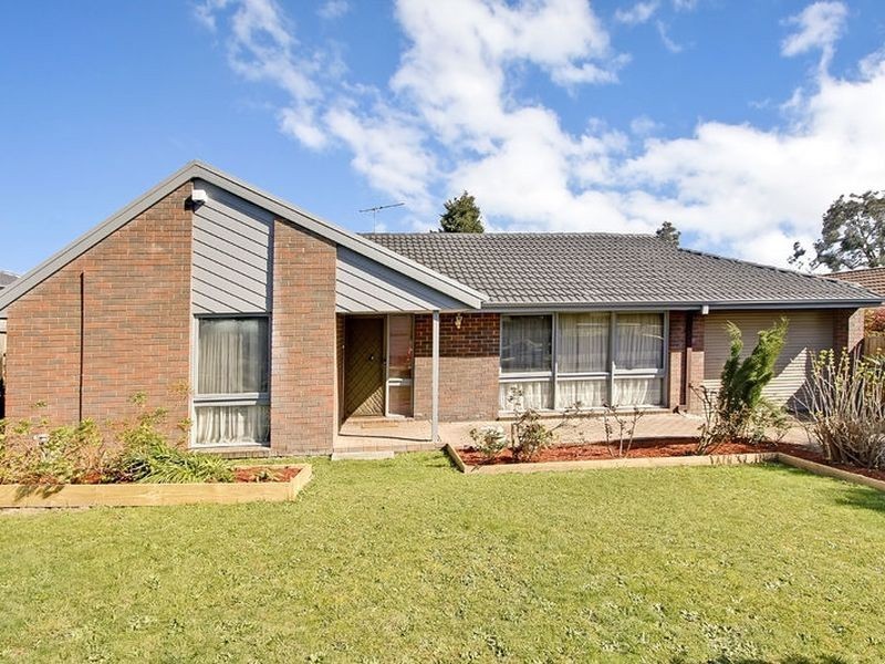 62 Mantung Crescent, Rowville VIC 3178