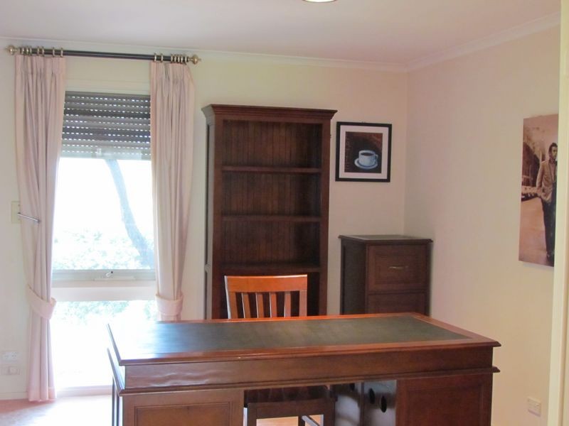 1 Timbertop Drive, Rowville VIC 3178