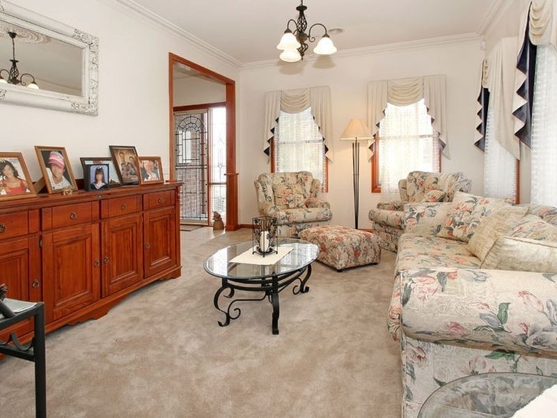 1 Rossiter Court, Rowville VIC 3178