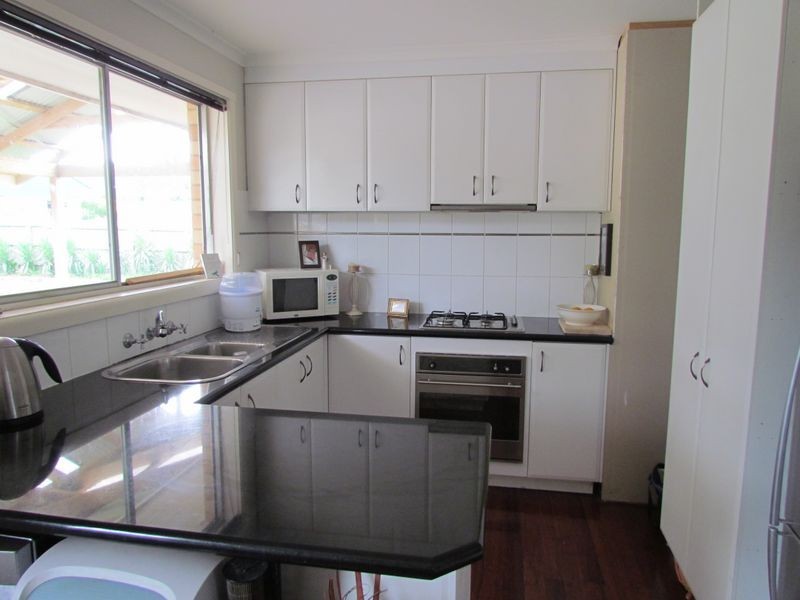 122 Anne Road, Knoxfield VIC 3180
