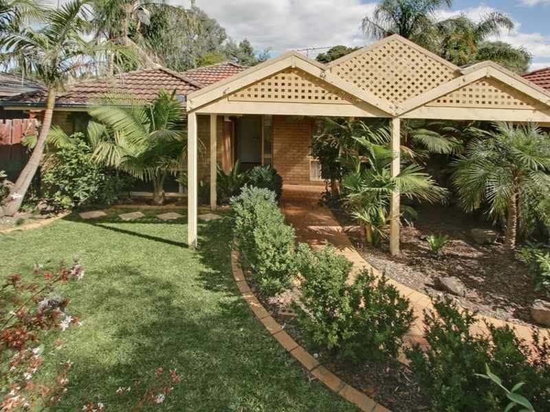 56 Mantung Crescent, Rowville VIC 3178