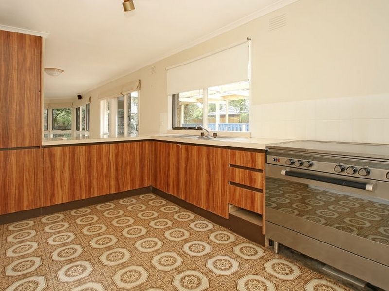 56 Mantung Crescent, Rowville VIC 3178