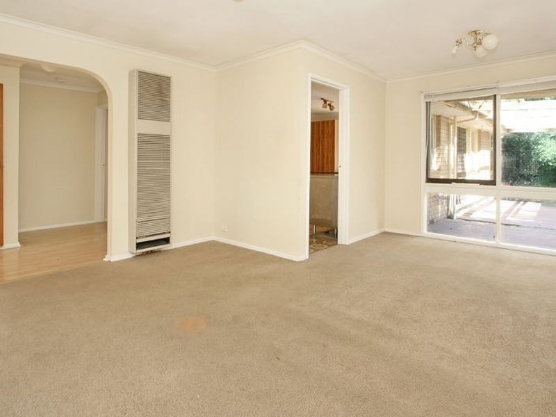 56 Mantung Crescent, Rowville VIC 3178