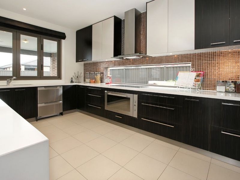 5 Esprit Avenue, Cranbourne North VIC 3977