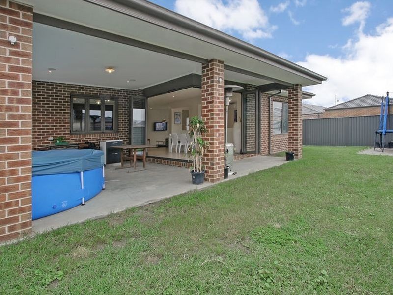 5 Esprit Avenue, Cranbourne North VIC 3977