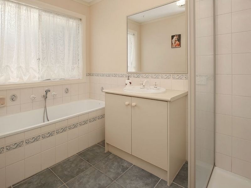 2 Minya Court, Rowville VIC 3178