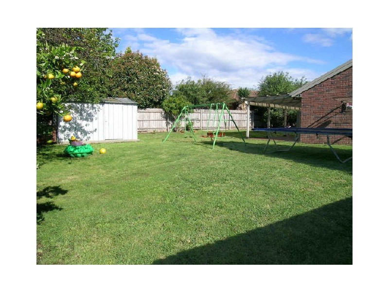 14 Vista Crescent, Rowville VIC 3178