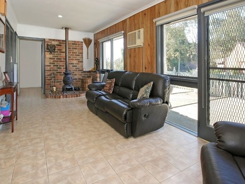 29 Foster Crescent, Knoxfield VIC 3180