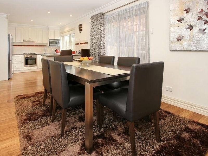 2/5 Oaktree Rise, Lysterfield VIC 3156